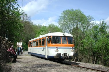 Historischer Schienenbus auf der Oleftalbahn
