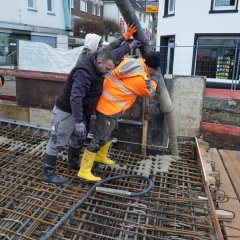 Betonieren der BRücke Am Markt in Schleiden am 11.12.2024.