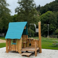 Spielplatz Alte Schule Gemünd - Sandhaus 